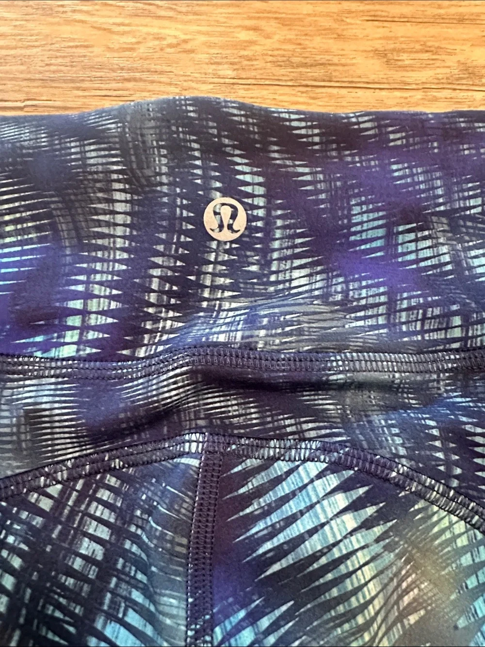 Lululemon Women’s Blue Patterned Athletic Bike Shorts
